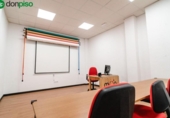 258m² commercial premises for sale in Granada, in the area of Neighborhood of the Duchess, Plaza Sor Cristina de la Cruz de Arteaga photo