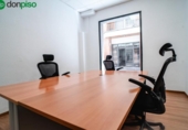 258m² commercial premises for sale in Granada, in the area of Neighborhood of the Duchess, Plaza Sor Cristina de la Cruz de Arteaga photo