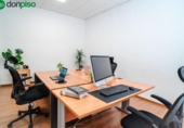 258m² commercial premises for sale in Granada, in the area of Neighborhood of the Duchess, Plaza Sor Cristina de la Cruz de Arteaga photo
