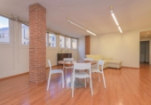 98m² bureau pour vente à Manresa, dans le quartier de Centre Historique, Carrer d'Arbonés photo