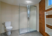 98m² bureau pour vente à Manresa, dans le quartier de Centre Historique, Carrer d'Arbonés photo