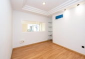 93m² commercial premises for sale in Granada, in the area of San Antón Neighborhood, Calle de Pedro Antonio de Alarcón photo