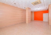 112m² commercial premises for sale in Granada, Plaza de la Ciudad de los Cármenes photo
