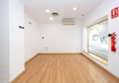 Local comercial en venta con 93m² en Granada, en la zona de Barrio de San Antón, Calle Nueva de San Antón foto