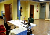 60m² commercial premises for sale in Valdepeñas, Calle Mesta photo