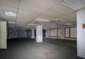 105m² locaux commerciaux pour vente à Barcelone, dans le quartier de Sant Martí de Provençals, Plaça de Maria Espinalt i Font photo