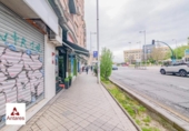 112m² locaux commerciaux pour vente à Grenade, dans le quartier de Doctores, Avenida del Doctor Olóriz photo
