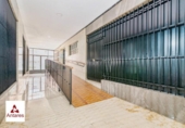 112m² locaux commerciaux pour vente à Grenade, dans le quartier de Doctores, Avenida del Doctor Olóriz photo