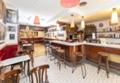 148m² bar for sale in Granada, Calle Emperatriz Eugenia photo