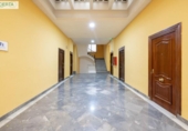 209m² commercial premises for sale in Granada, in the area of San Antón Neighborhood, Calle Acera del Darro photo