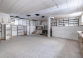 Local comercial en venta con 300m² en Baza, Calle Juan Ramón Jiménez foto