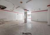 Local comercial en venta con 300m² en Baza, Calle Juan Ramón Jiménez foto