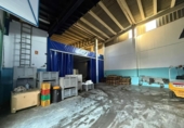 725m² warehouse industrial for sale in Pilas, A-8060 photo
