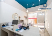 59m² commercial premises for sale in Granada, Calle Gutierre Tibón photo