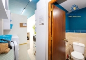 59m² commercial premises for sale in Granada, Calle Gutierre Tibón photo