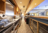 627m² restaurant for rent in Colmenar Viejo photo