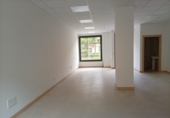 Local comercial en alquiler con 107m² en Arroyo de la Encomienda, en la zona de La Vega foto