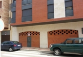 Local comercial en alquiler con 100m² en San Andrés del Rabanedo, en la zona de Trobajo del Camino foto