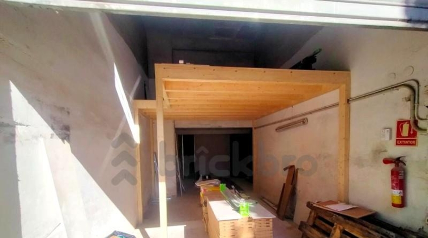 Local comercial