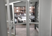 140m² commercial premises for sale in Plasencia, avenida del valle, 10600 photo