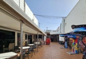 1108m² commercial premises for sale in Tías, Avenida de las Playas photo