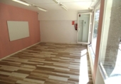 Local comercial en venta con 50m² en Barcelona foto