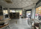  locaux commerciaux pour vente à Séville, dans le quartier de Retraite Ouvrière, Calle Amante Laffón photo