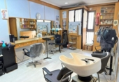 42m² hair salon for sale in Madrid, in the area of Aravaca, Calle del Olivo photo