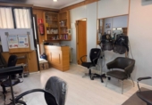 42m² hair salon for sale in Madrid, in the area of Aravaca, Calle del Olivo photo