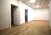 Local comercial en venta con inquilinos con 55m² en Madrid, en la zona de Valdeacederas, Calle de la Veza foto