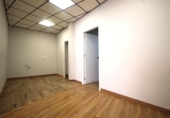 Local comercial en venta con inquilinos con 55m² en Madrid, en la zona de Valdeacederas, Calle de la Veza foto