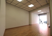 Local comercial en venta con inquilinos con 55m² en Madrid, en la zona de Valdeacederas, Calle de la Veza foto
