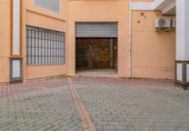 82m² commercial premises for sale in Ogíjares, Calle Alcaicería photo