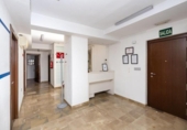 130m² bureau pour vente à Grenade, dans le quartier de La Manigua, Calle Acera del Casino photo