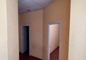 28m² commercial premises for sale in Madrid, in the area of Oleanders, Calle de Catalina Suárez photo