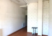 28m² commercial premises for sale in Solares, Barrio El Rey photo