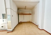 Local comercial en venta con 166m² en Palma, en la zona de es Camp Redó, Carrer Cotlliure foto