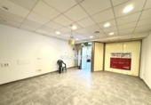 Local comercial en venta con 120m² en Orihuela, Calle del Arzobispo foto