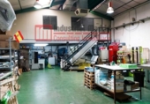Nave Industrial en venta con 281m² en San Fernando de Henares, Calle de las Américas foto