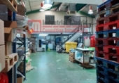 Nave Industrial en venta con 281m² en San Fernando de Henares, Calle de las Américas foto