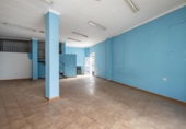 Local comercial en venta con 338m² en Baza, Calle Yegros foto
