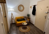 12m² office for sale in Barcelona, in the area of Sant Antoni, Carrer de Rocafort photo
