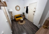 12m² office for sale in Barcelona, in the area of Sant Antoni, Carrer de Rocafort photo