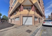 Local comercial en venta con 75m² en Petrer foto