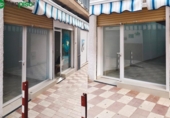59m² commercial premises for sale in Granada, photo