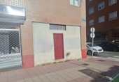 100m² locaux commerciaux pour vente à Valladolid, dans le quartier de La Rubia, Carretera Rueda, 61 photo
