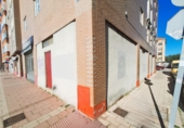 100m² locaux commerciaux pour vente à Valladolid, dans le quartier de La Rubia, Carretera Rueda, 61 photo