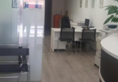 80m² locaux commerciaux pour location à Tarrasa photo