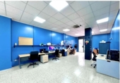80m² locaux commerciaux pour vente à Valence, dans le quartier de Torrefiel, carrer de manuel martí, 46021 photo
