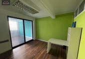 133m² office for sale in Bilbao, Calle Luis Briñas photo